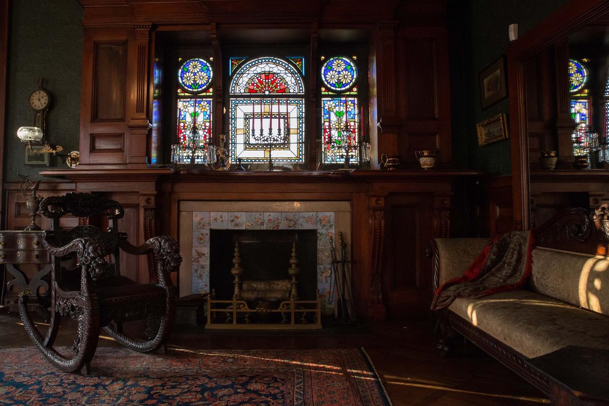02-CTL-isham_terry_house_hartford__4_of_9_.jpg